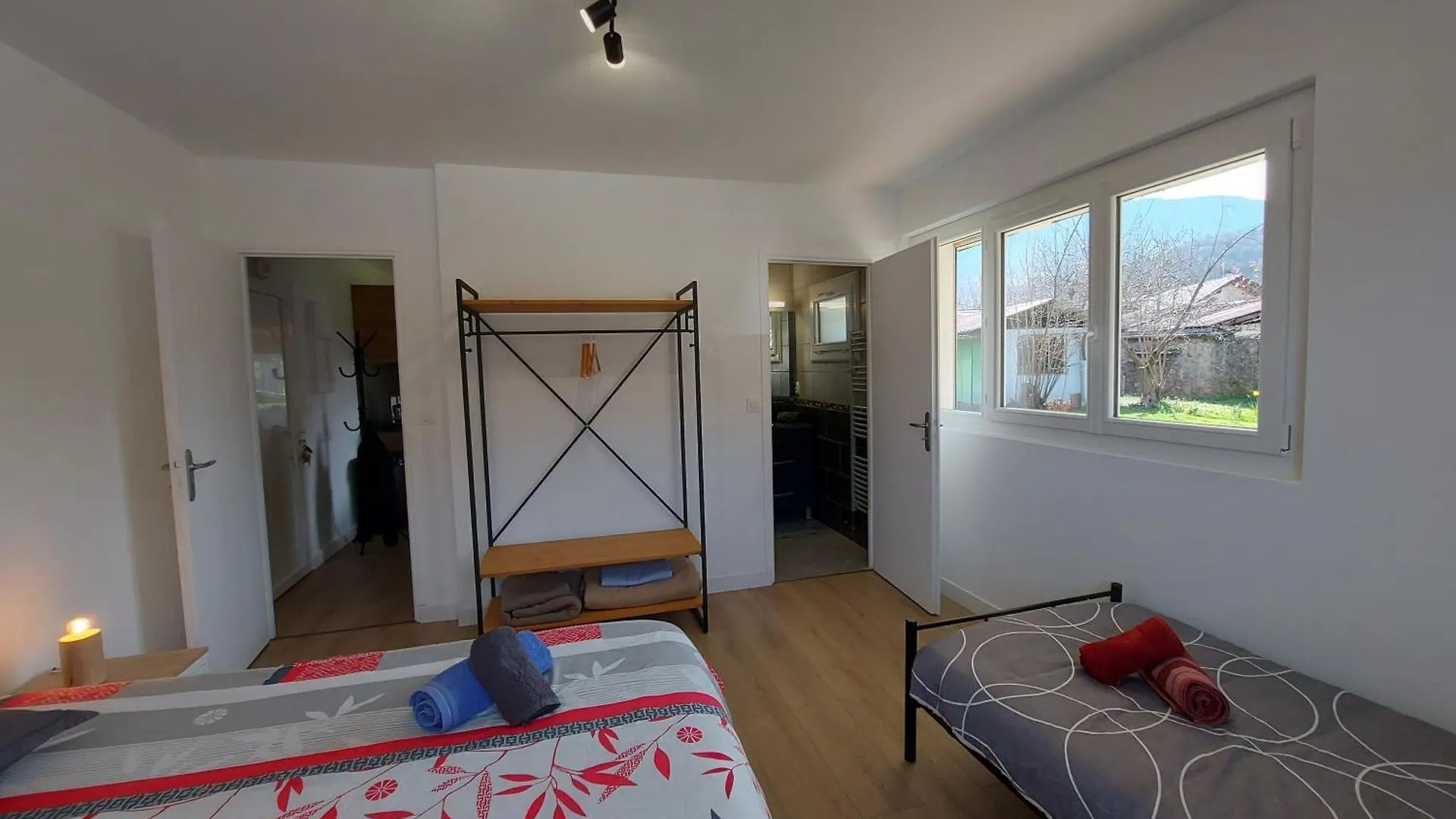 Apartment Entre Lac Et Montagne, Cote Calme, Spacieux 3 Pieces Avec Grand Jardin Saint-Jorioz France