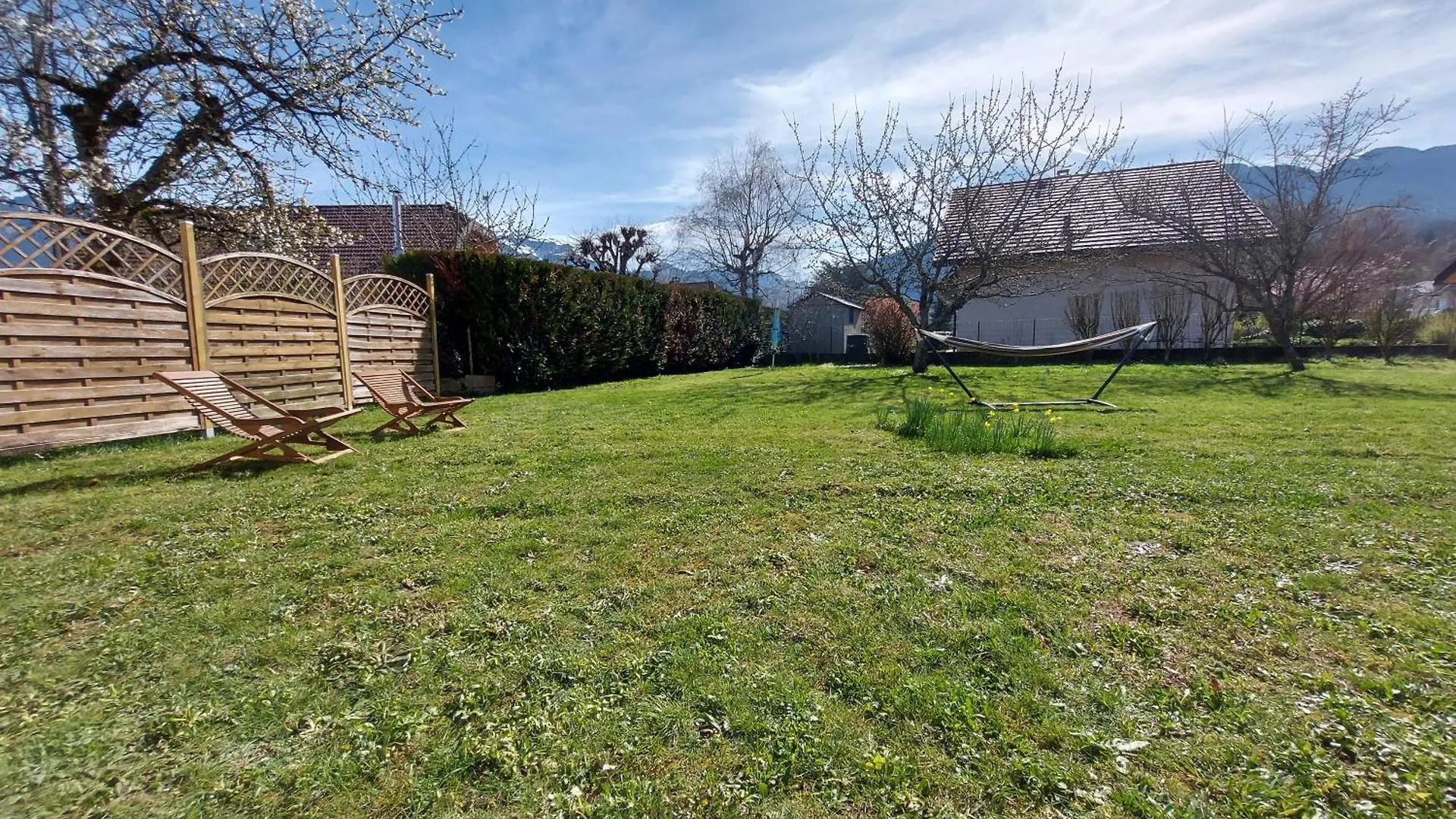 Entre Lac Et Montagne, Cote Calme, Spacieux 3 Pieces Avec Grand Jardin Saint-Jorioz Apartment